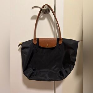 Longchamp Medium Le Pliage Tote Black